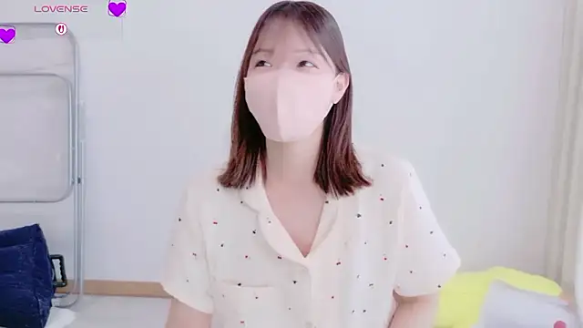 Snapshot of Mayu_o19o chatting on June 4, 2026, 1:11 am Mayu o19o online show from June 4, 2026, 1:11 am