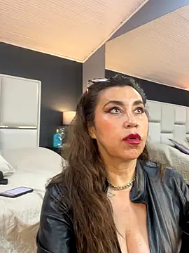 Samantha Milf   online show from September 13, 2025, 7:46 pm