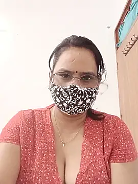 Snapshot of Your-vipasha chatting on May 18, 2026, 4:35 pm Your-vipasha online show from May 18, 2026, 4:35 pm