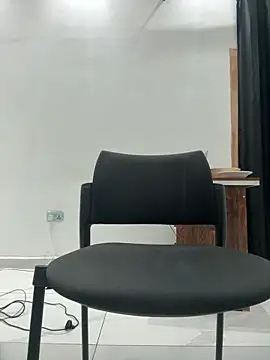 Blindbandit25 online show from April 29, 2026, 2:37 am