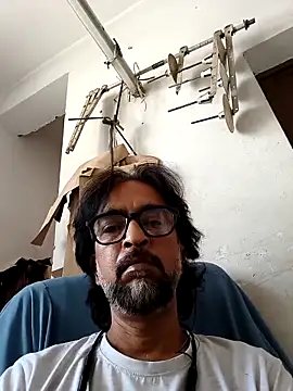 malhotra21 online show from September 20, 2025, 9:43 am