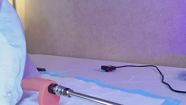 Bunnywetxxx online show from April 10, 2026, 3:34 am