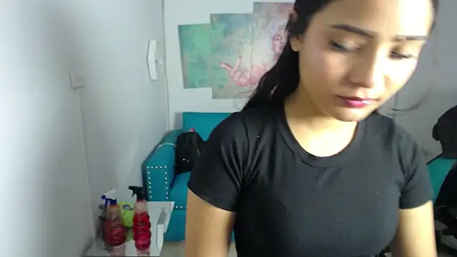 Ariannaa m online show from November 22, 2025, 3:27 am