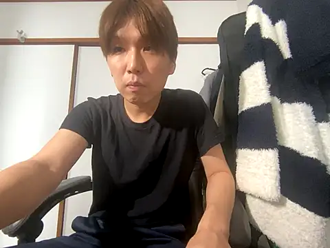 Snapshot of yuton_2525 chatting on September 18, 2025, 2:35 am yuton 2525 online show from September 18, 2025, 2:35 am