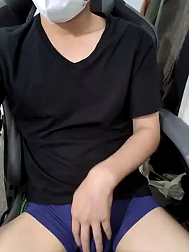 Snapshot of yuton_2525 chatting on October 27, 2025, 2:37 am yuton 2525 online show from October 27, 2025, 2:37 am