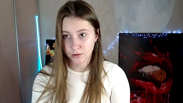 Snapshot of Milka_kamila chatting on May 2, 2026, 12:21 pm Milka kamila online show from May 2, 2026, 12:21 pm