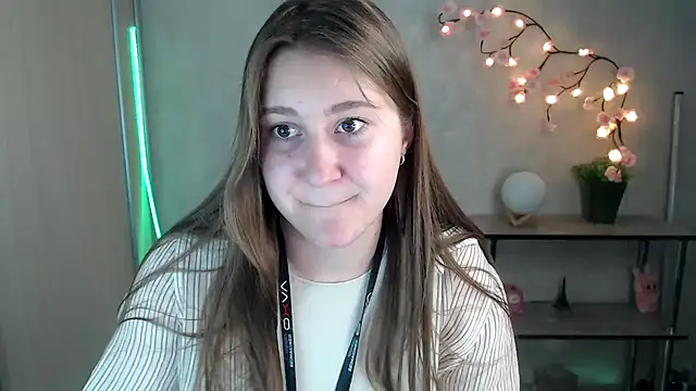 Snapshot of Milka_kamila chatting on May 22, 2026, 1:17 pm Milka kamila online show from May 22, 2026, 1:17 pm