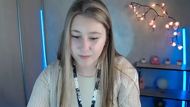 Snapshot of Milka_kamila chatting on June 4, 2026, 12:33 pm Milka kamila online show from June 4, 2026, 12:33 pm