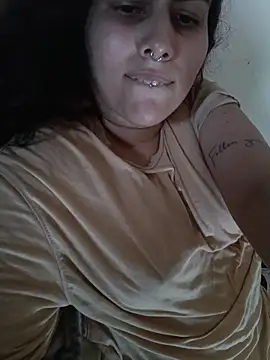 ApenasLys online show from January 5, 2026, 5:27 pm