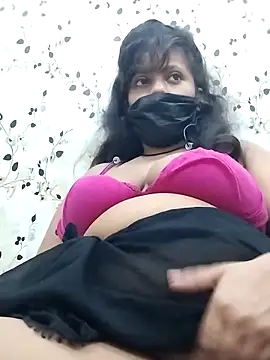 aliyaa9900 online show from September 12, 2025, 2:17 pm