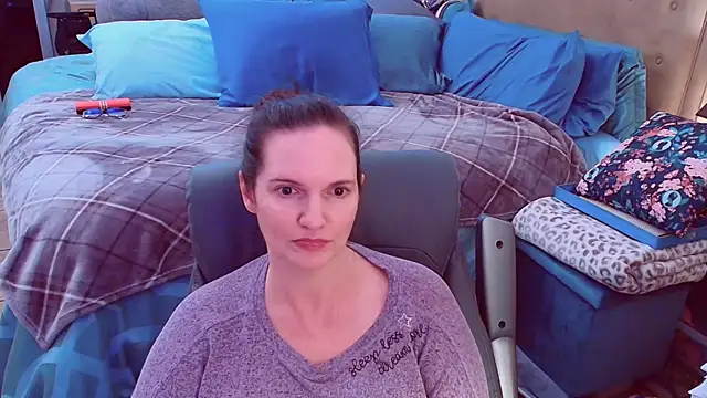 ninajaymes online show from February 8, 2026, 4:21 pm