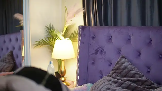 SaraiAngel online show from April 21, 2026, 6:34 pm