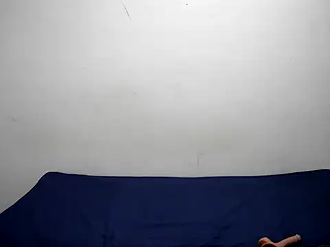 Littlebunny33 online show from September 8, 2025, 5:45 pm