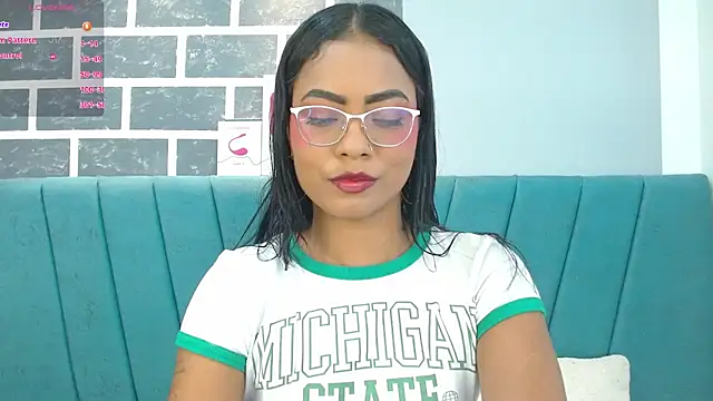 Snapshot of Chloe_Brown3 chatting on September 17, 2025, 6:09 pm Chloe Brown3 online show from September 17, 2025, 6:09 pm