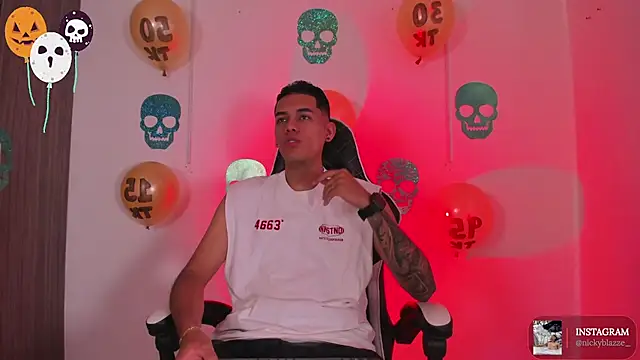 Nickyblazze  online show from October 31, 2025, 2:29 pm