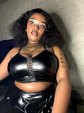 QUEEN NOBUHLE 777 online show from October 17, 2025, 5:48 pm