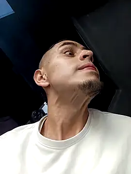 1C2AM22 online show from September 23, 2025, 9:07 pm