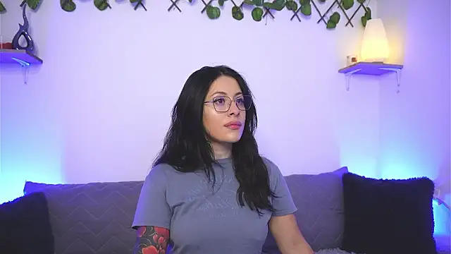 SophiieCumsx online show from January 17, 2026, 4:50 am