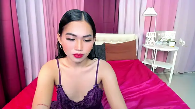 Chantalriches online show from October 24, 2025, 6:04 pm