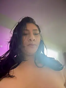 Elyross1  online show from September 19, 2025, 11:11 am