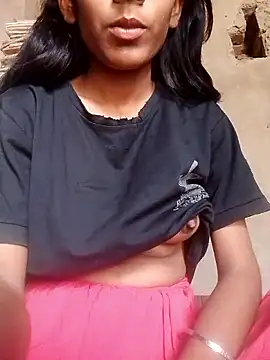Snapshot of Riya_patola chatting on October 7, 2025, 4:09 am Riya patola online show from October 7, 2025, 4:09 am