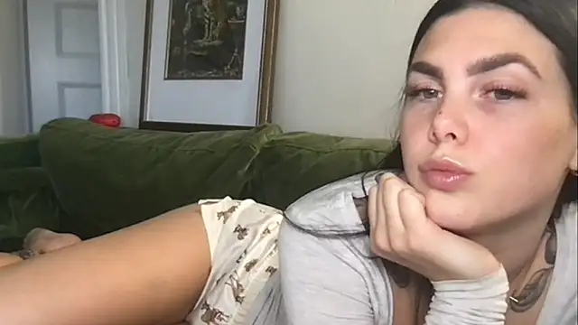 stacywithu online show from December 3, 2025, 7:12 pm