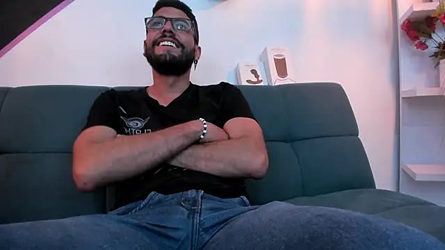 DanteWinter online show from September 18, 2025, 4:36 am