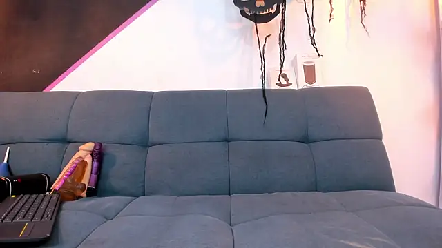 DanteWinter online show from October 15, 2025, 3:39 am