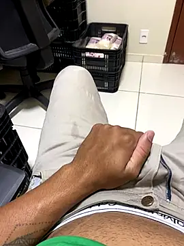 mtpgostoso online show from November 11, 2025, 12:38 pm