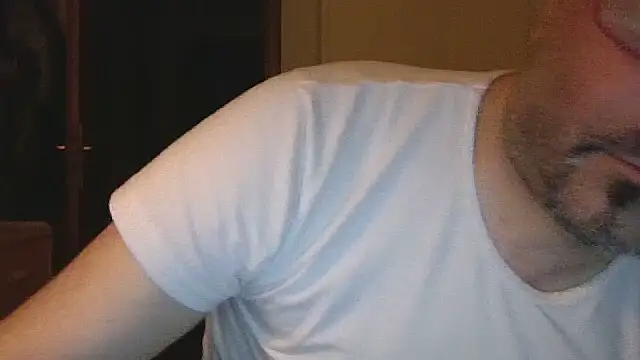 Snapshot of max_im69 chatting on May 27, 2026, 10:40 pm max im69 online show from May 27, 2026, 10:40 pm