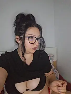 scarlettsofii19 online show from November 6, 2025, 8:48 am