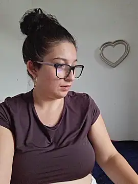 scarlettsofii19 online show from November 14, 2025, 11:53 am