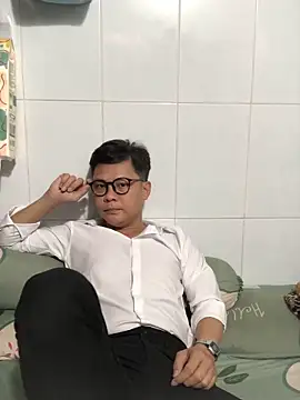 datnguyenvn online show from February 1, 2026, 5:39 am