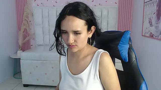 bella vibess s online show from October 8, 2025, 9:07 am