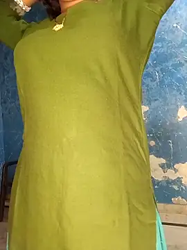 Komal-Rajput online show from November 15, 2025, 6:33 am