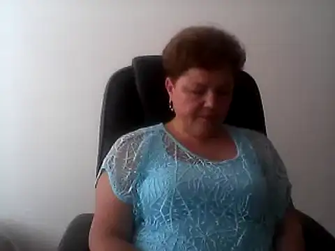 EllaLove2277 online show from September 14, 2025, 9:41 am