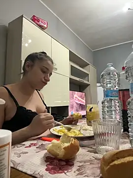 Snapshot of Maialona78 chatting on November 19, 2025, 10:59 am Maialona78 online show from November 19, 2025, 10:59 am