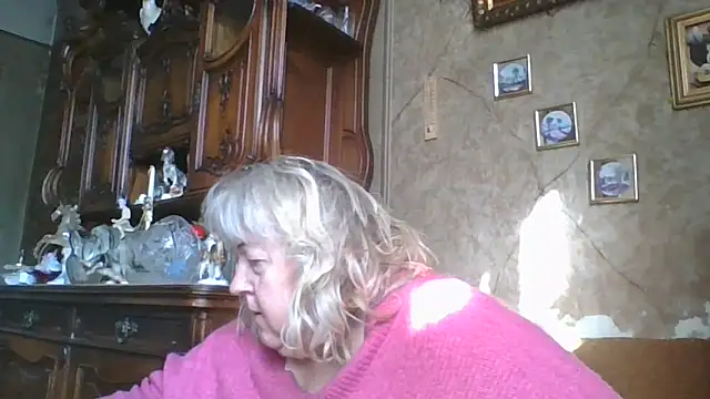 Snapshot of Lala-Love56 chatting on May 6, 2026, 5:57 am Lala-Love56 online show from May 6, 2026, 5:57 am