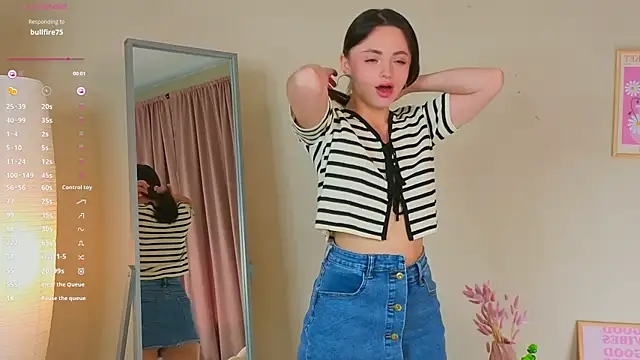 OliviaKis  online show from October 12, 2025, 8:02 am