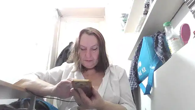 AnnaLive570 online show from January 7, 2026, 5:43 am