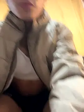 0anonimo bottom1 online show from October 9, 2025, 11:41 am