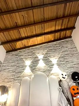 Kristy1  online show from October 14, 2025, 11:11 am