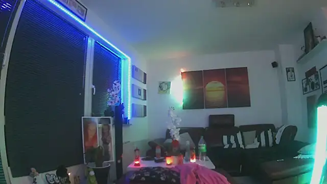 hellgirl1980 online show from October 26, 2025, 12:05 am