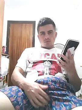 Andr3s69xxx online show from September 22, 2025, 7:05 pm