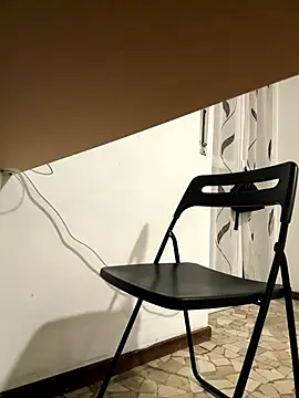 Snapshot of JJ_131 chatting on December 16, 2025, 7:52 pm JJ 131 online show from December 16, 2025, 7:52 pm