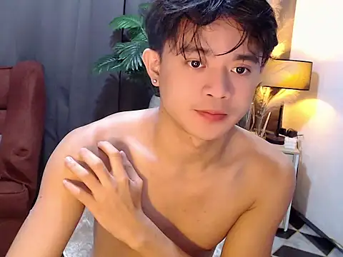 Snapshot of NautyBoyBrazeen_143 chatting on May 4, 2026, 10:22 am NautyBoyBrazeen 143 online show from May 4, 2026, 10:22 am