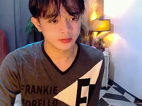 Snapshot of NautyBoyBrazeen_143 chatting on May 27, 2026, 2:14 pm NautyBoyBrazeen 143 online show from May 27, 2026, 2:14 pm