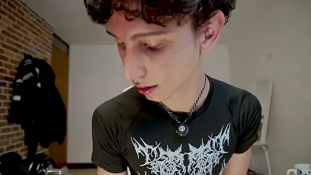 boream online show from December 18, 2025, 1:06 pm