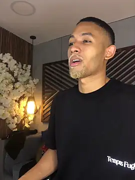 B Wild online show from October 26, 2025, 4:07 am