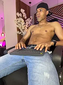 B Wild online show from February 5, 2026, 4:17 am